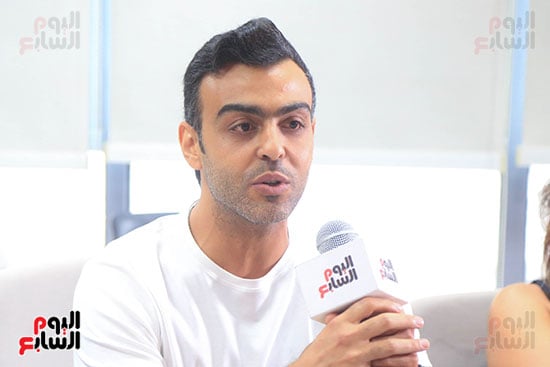 الفنان عمرو كمال بدير