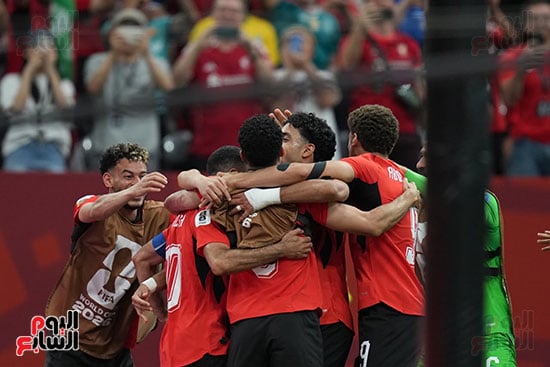 منتخب مصر يحتفل بالهدف منتخب مصر يحتفل بالهدف