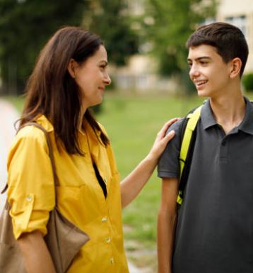تعامل اأسر مع الابناء