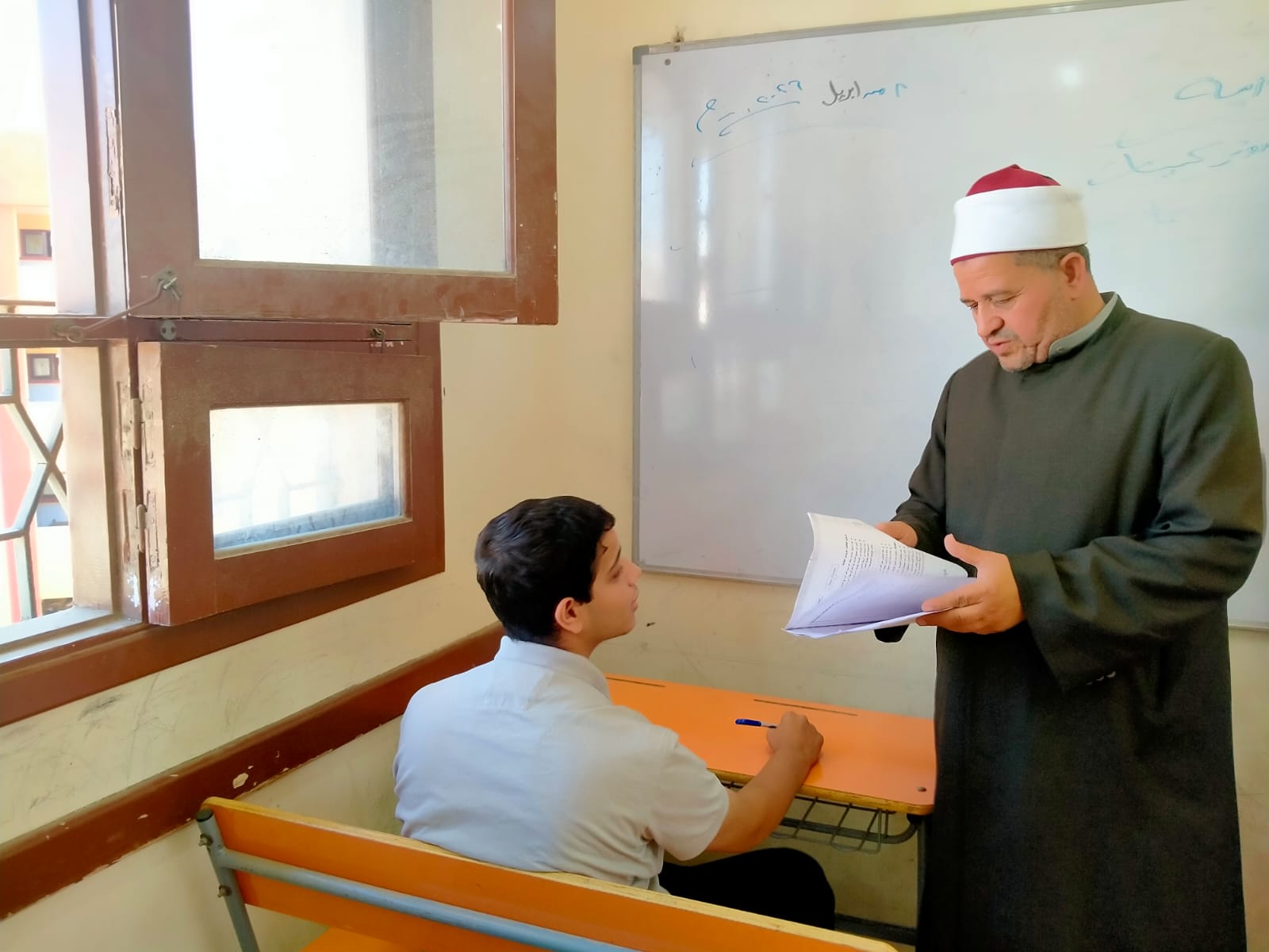 أثناء تفقد اللجان