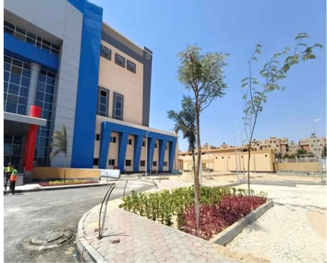 مدخل مستشفى العبور