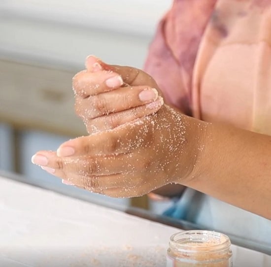 طرق تفتيح اليدين