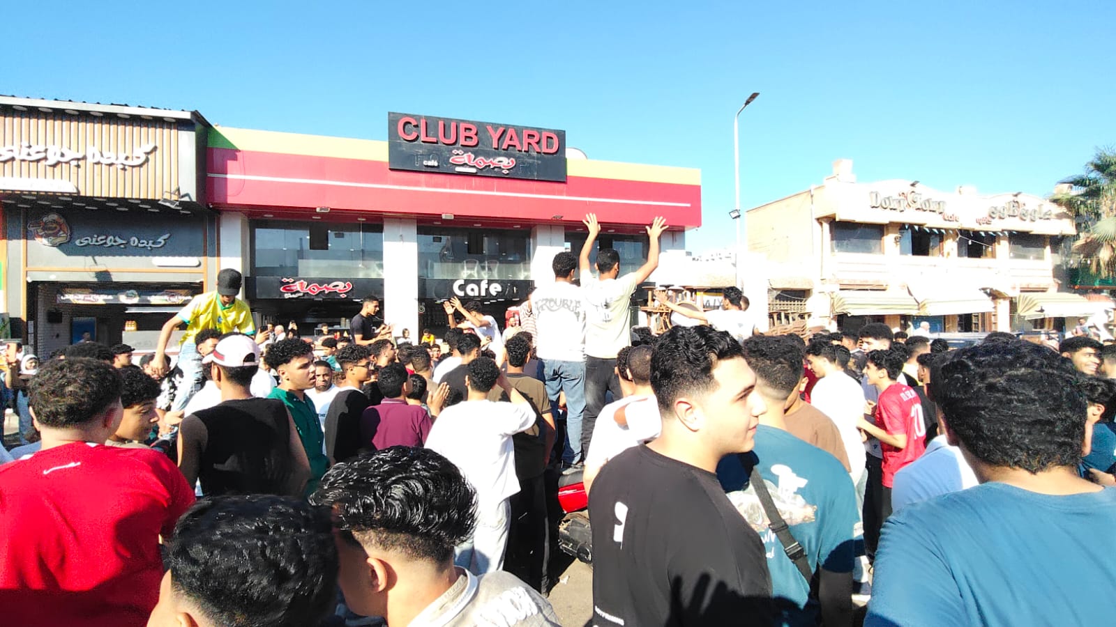احتفالات بصعود المنتخب بالبحيرة (5)