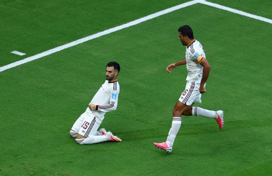 احتفال لاعبى إسبانيا بالهدف