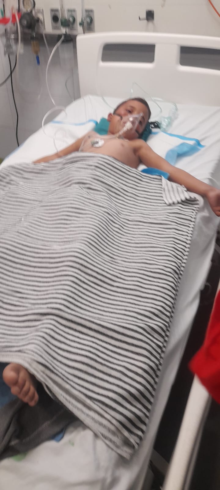 الطفل المريض أحمد القاضي الطفل المريض أحمد القاضي