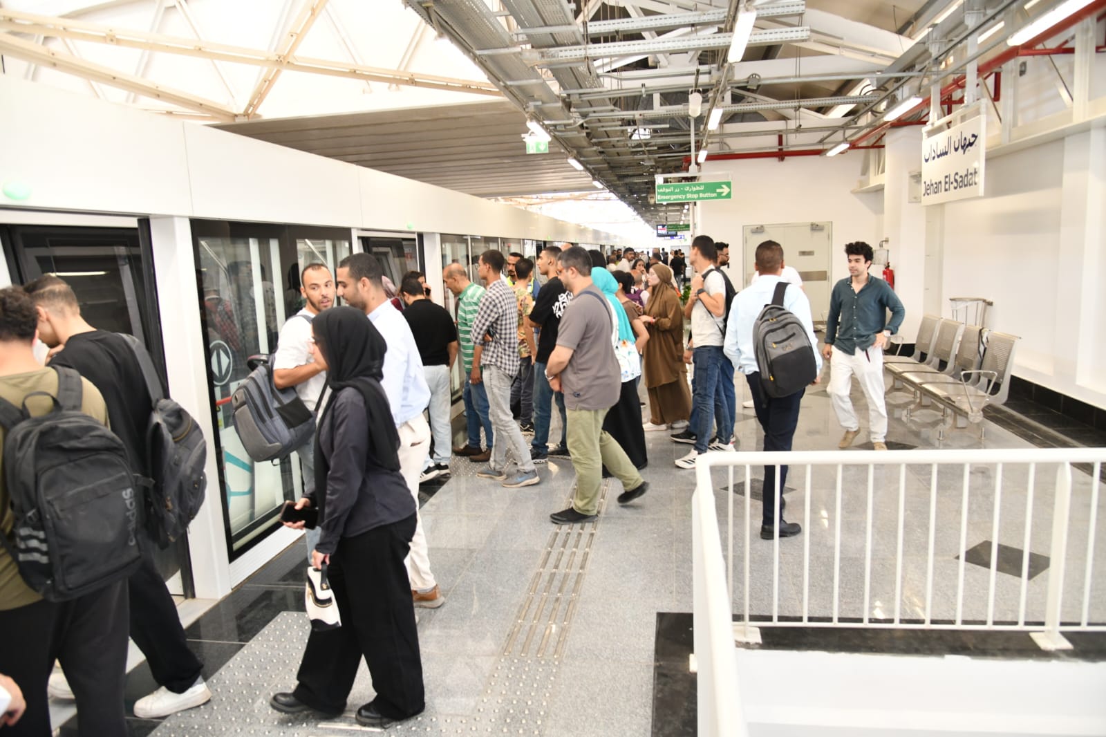 اقبال غير عادي على مونوريل شرق النيل