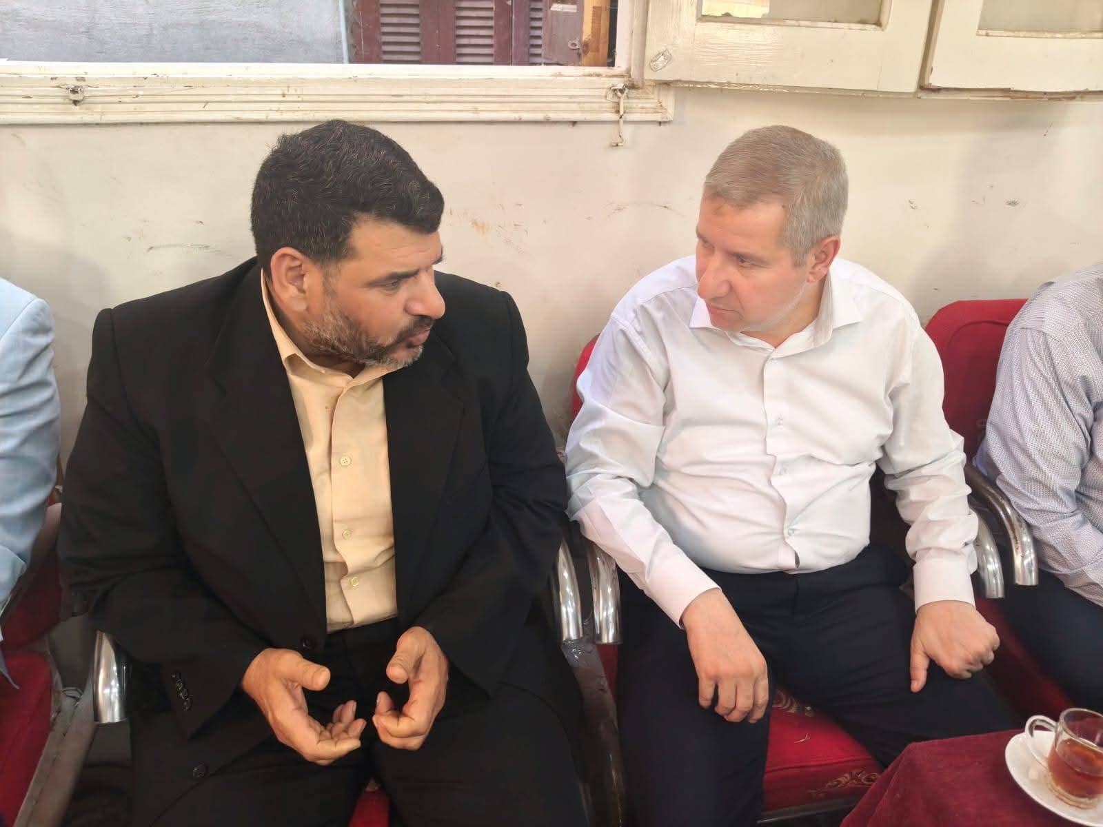والد الطالبة 
