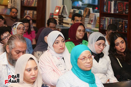  صالون الكاتب والروائي طلال فيصل (2)