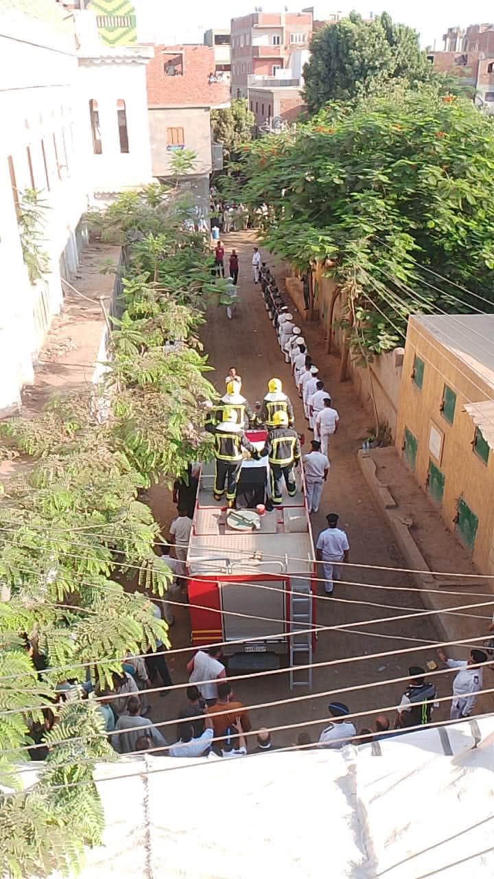 جنازة مهيبة لشهيد الواجب بحريق منشاة ناصر فى المنوفية