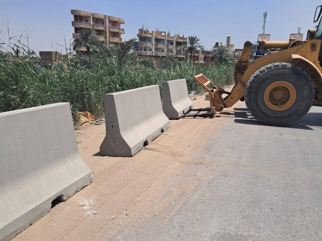تركيب حواجز نيوجرسى بطريق المريوطية
