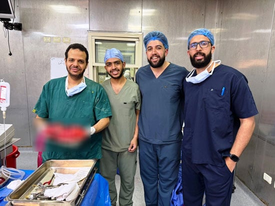 فريق أطباء القصر العينى