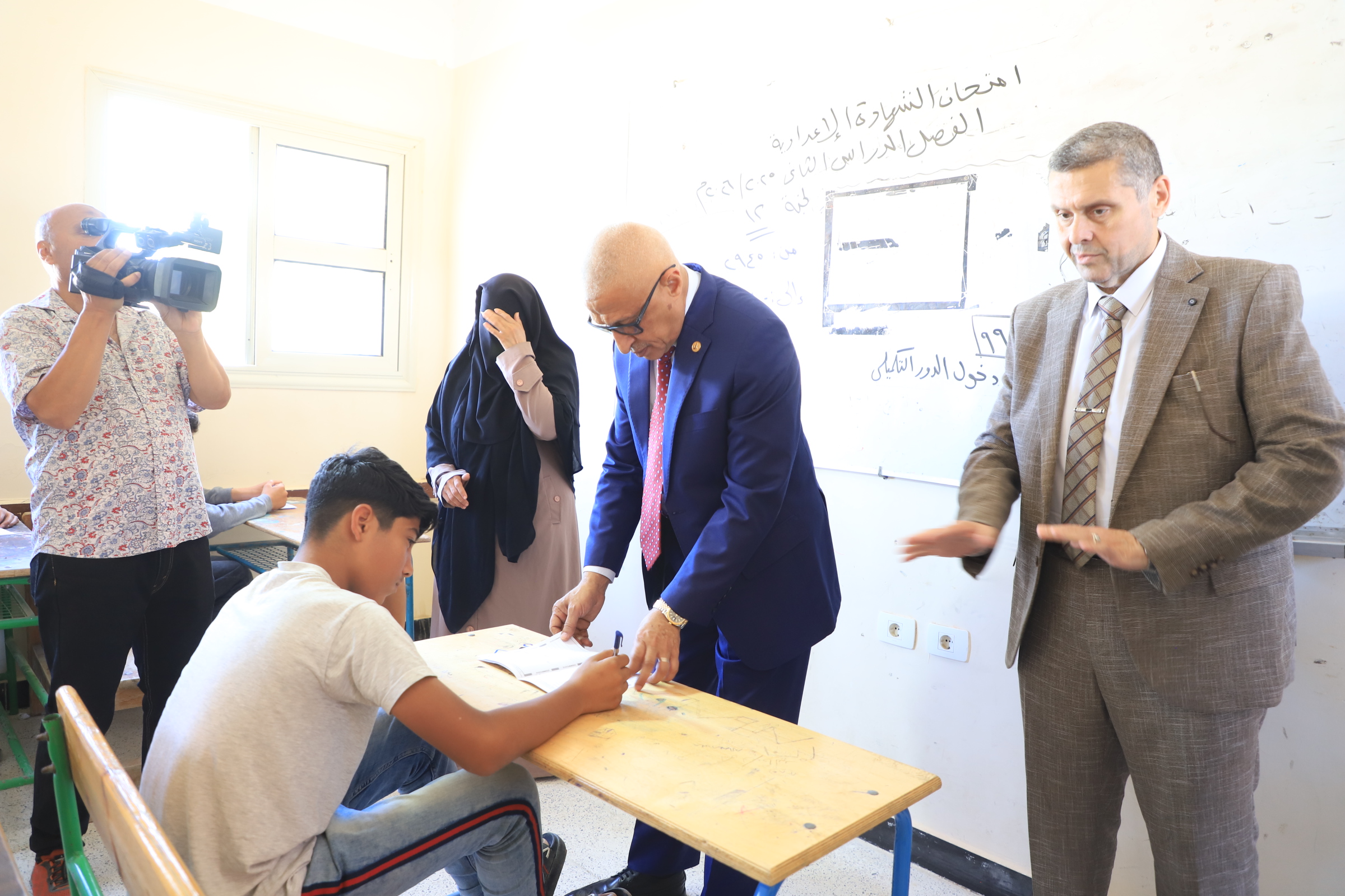 اثناء تفقد اللجان