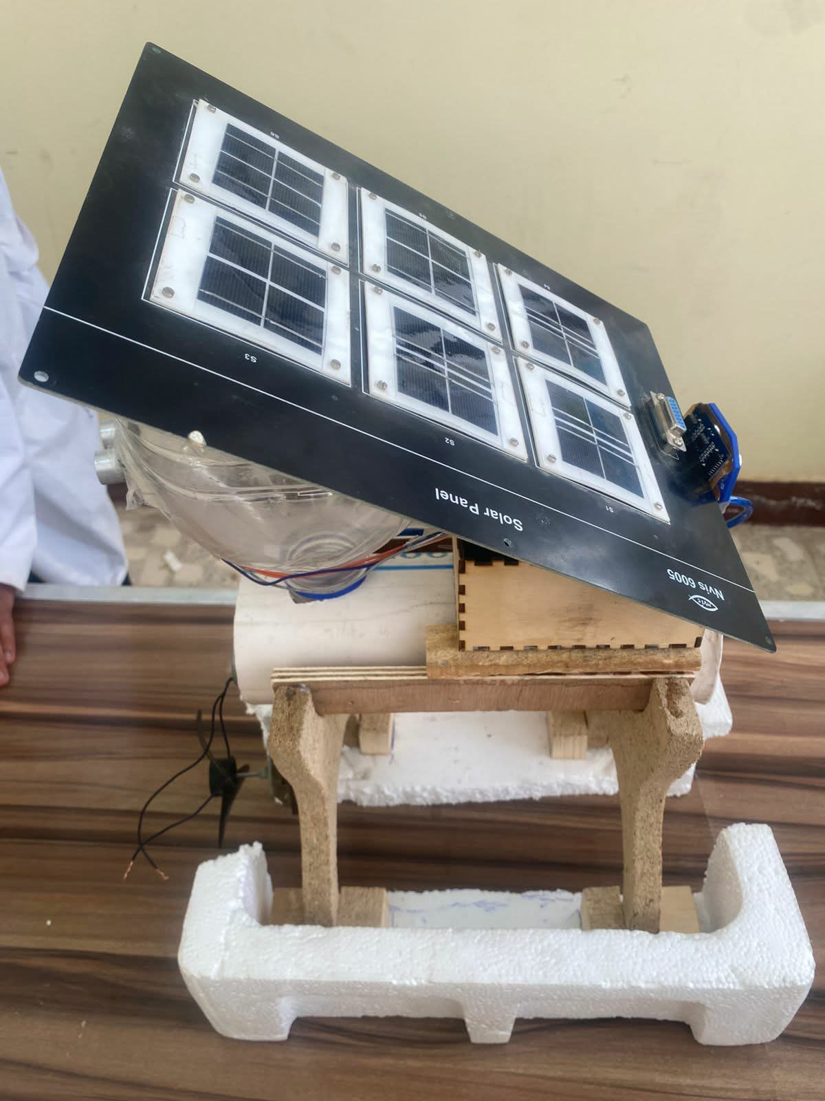 نموذج الجهاز نموذج الجهاز