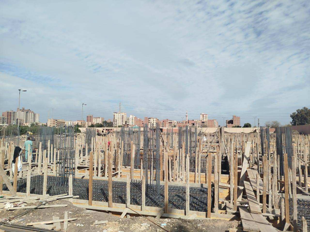 خلايا نحل بمواقع العمل