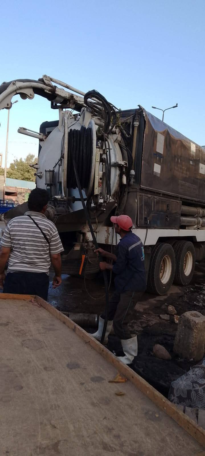 جهود جبارة للفرقة الفنية