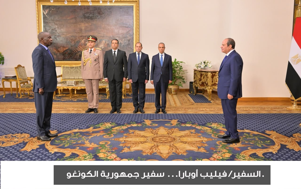الرئيس السيسى يتسلم اعتماد 17 سفيرًا جديدًا  (5)