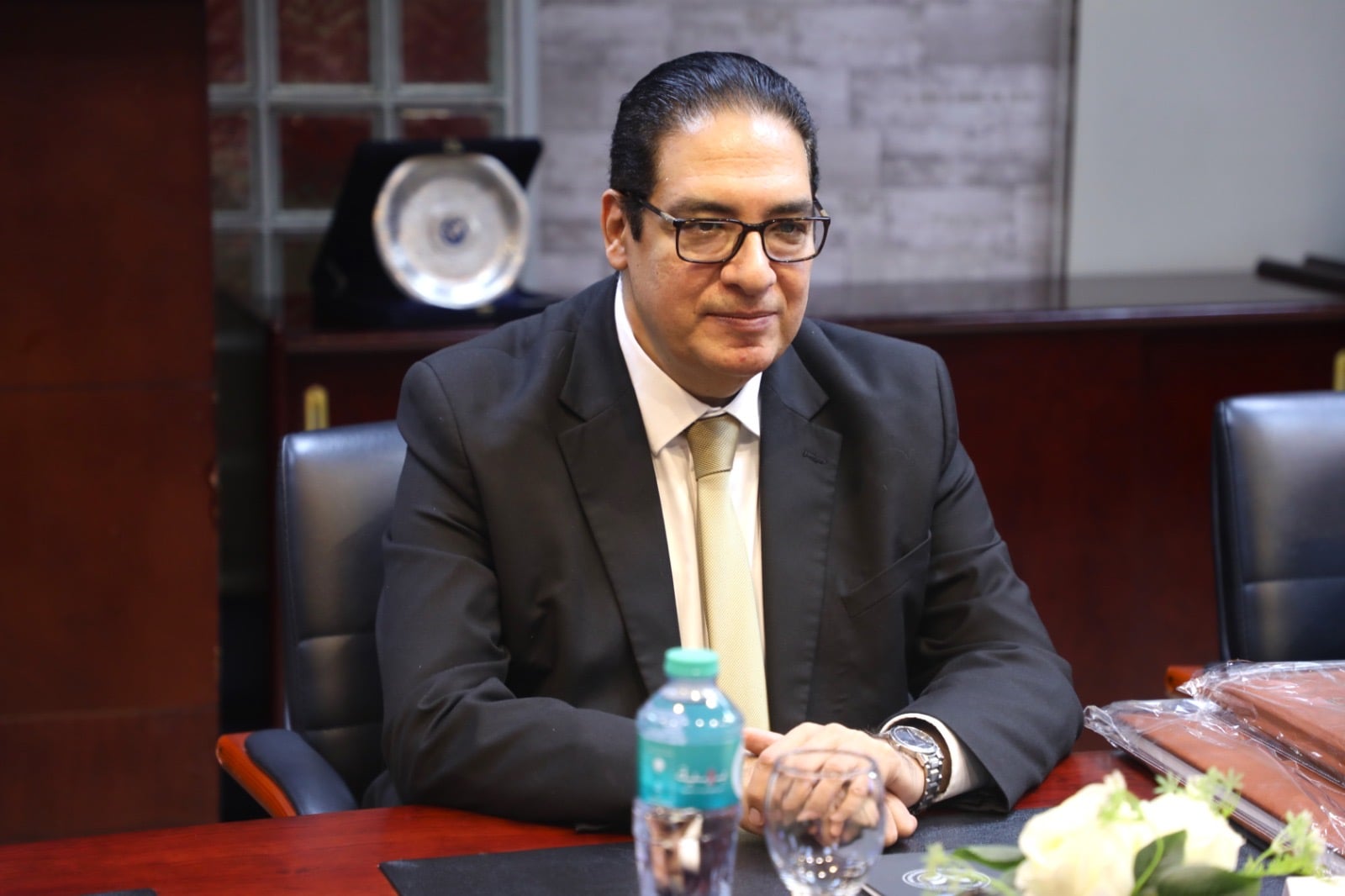 رئيس جامعة القاهرة رئيس جامعة القاهرة
