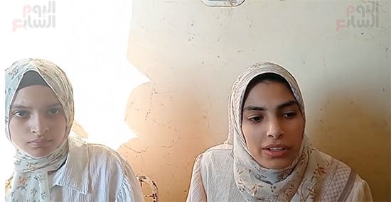 غدير-فتحي-وشقيقتها غدير-فتحي-وشقيقتها