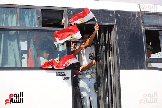 المصريين يستعدون لاستقبال المنتخب المصريين يستعدون لاستقبال المنتخب