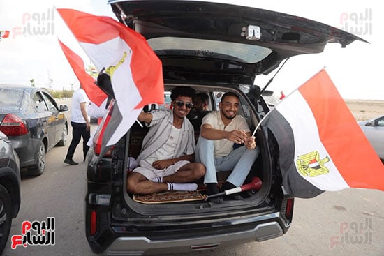 انتظار المنتخب بالعلمين