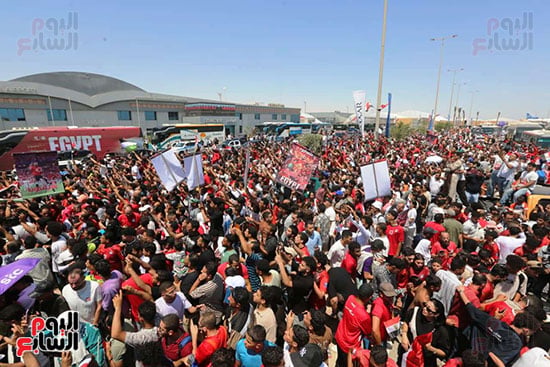 الجمهور يستقبل المنتخب الجمهور يستقبل المنتخب