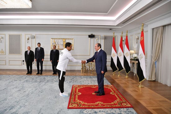 الرئيس يكرم جهاز المنتخب