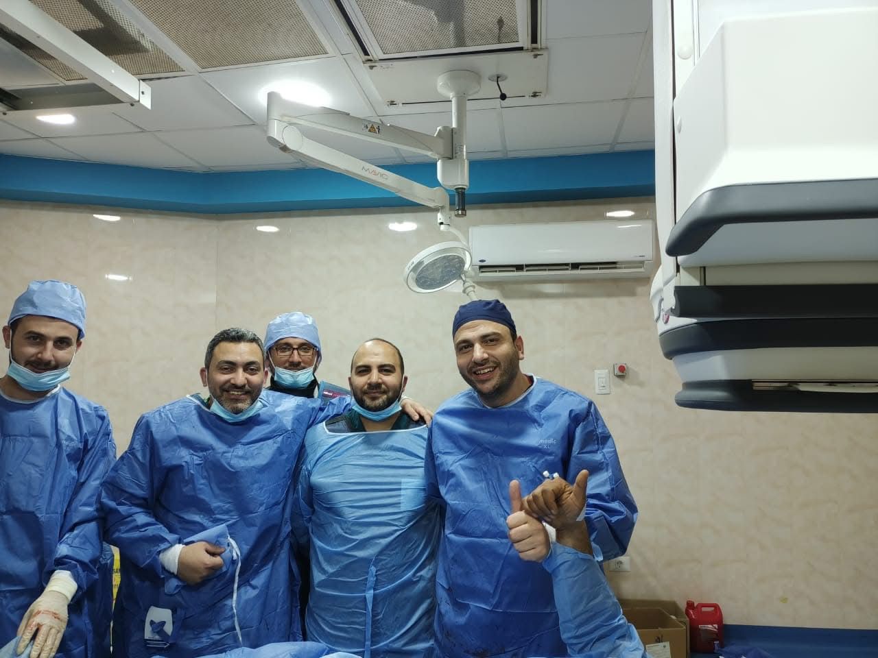 جانب من الأطقم الطبية