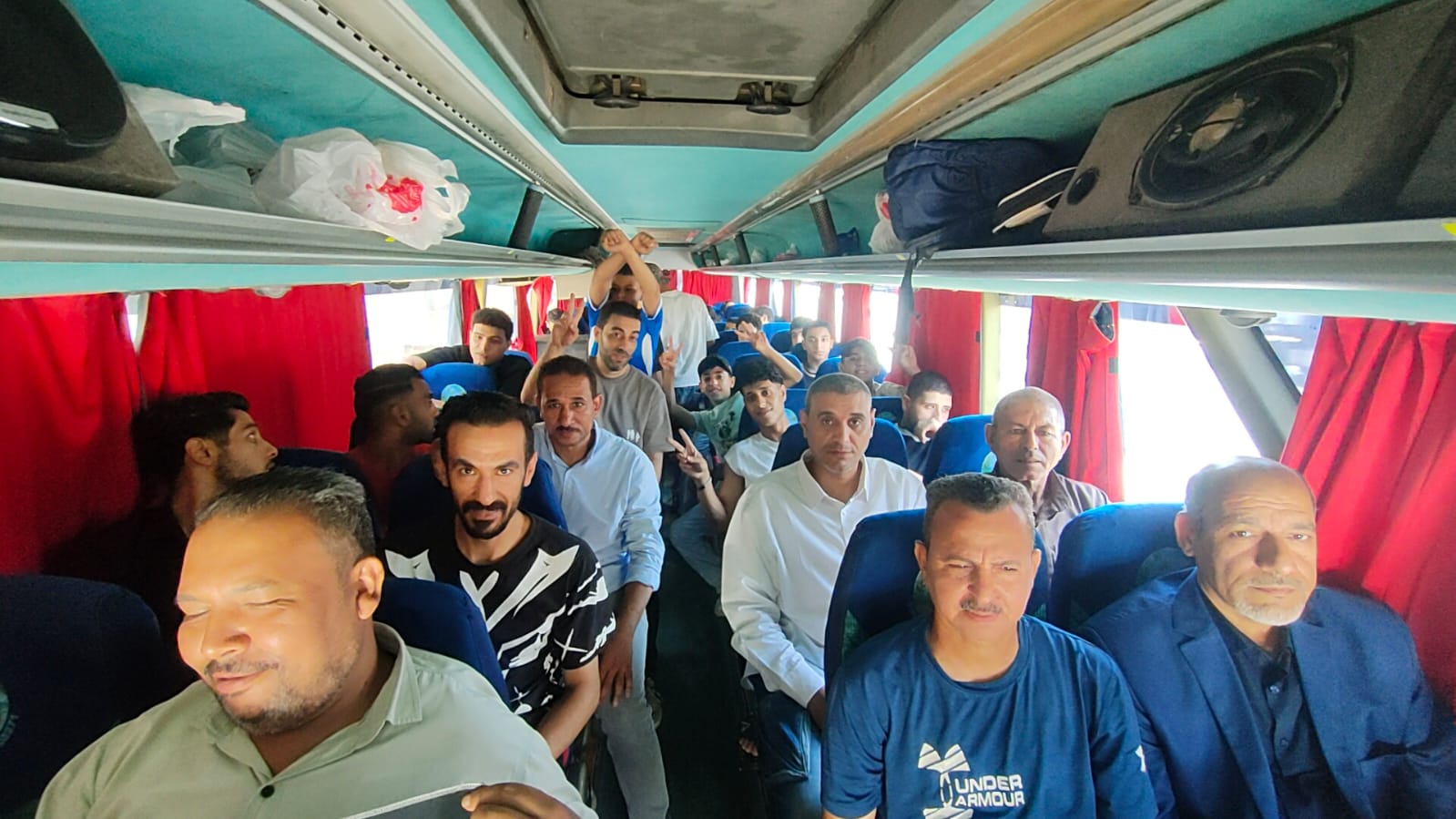 الأتوبيسات تنطلق نحو استاد القاهرة