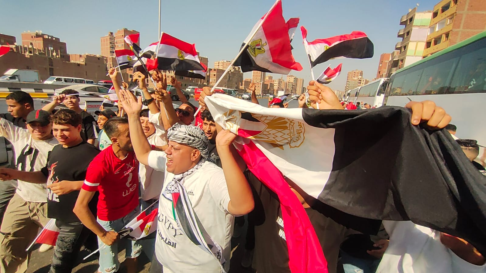 خلال التوجه لاستاد القاهرة