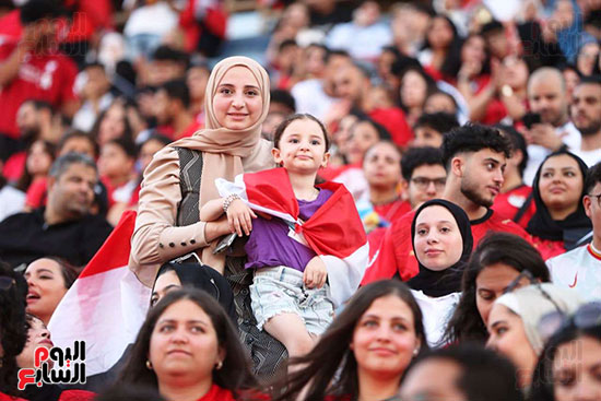 أطفال مصر فى المدرجات