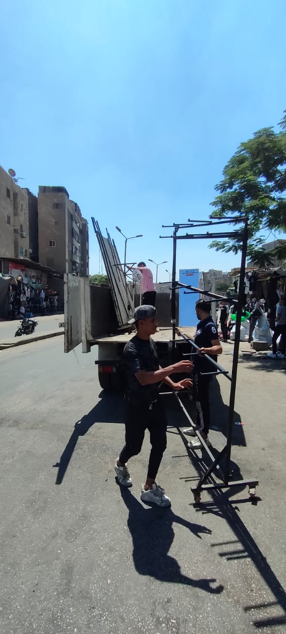 حملات فى إمبابة لرفع المخلفات والإشغالات (6)