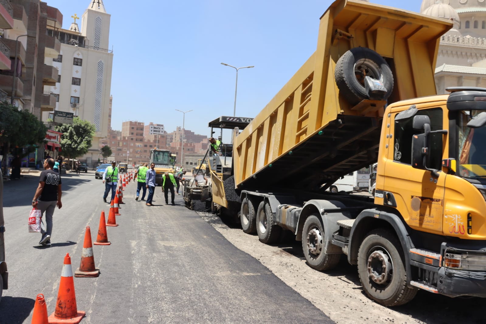 خلايا نحل بمواقع العمل