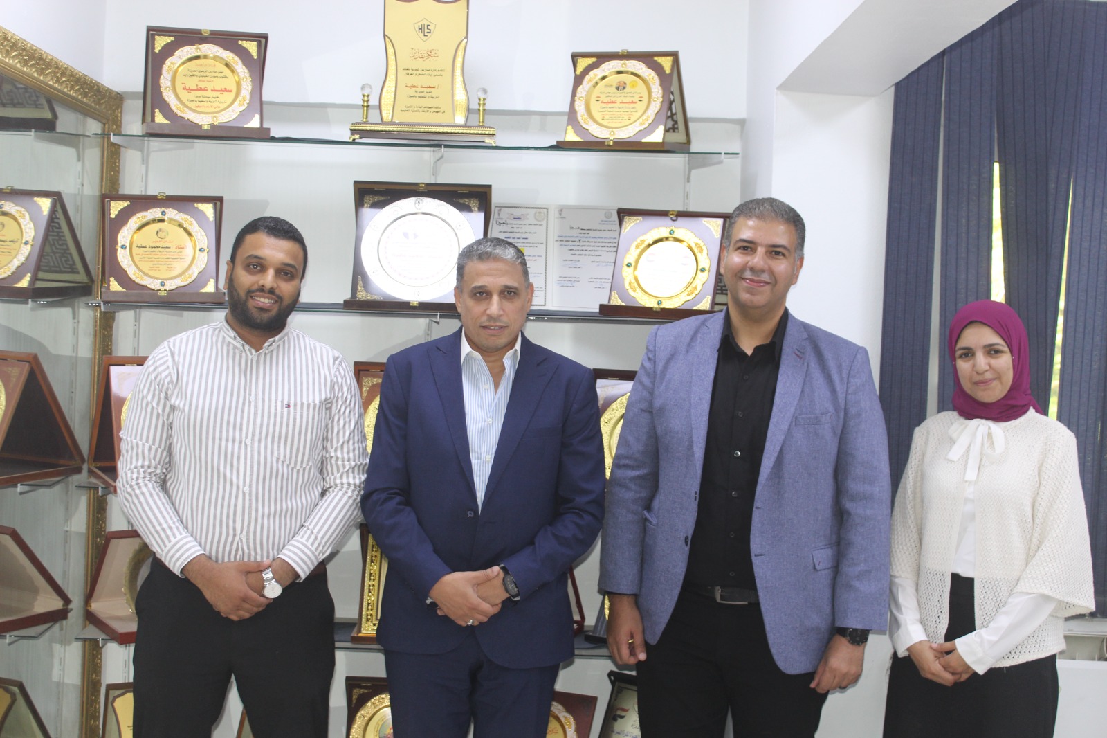 مدير تعليم الجيزة يُكرم المساهمين في إنجاح المبادرة الرئاسية عيون أطفالنا... مستقبلنا (4)