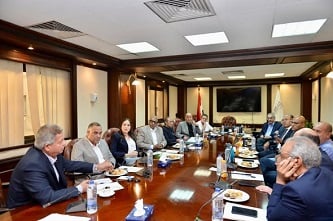 إحدى جلسات إعداد التقرير النهائي للجنة