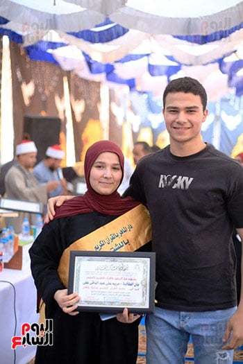 تكريم المتسابقة مريم على عبدالباقى