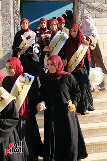انتظار المتسابقات  للتكريم