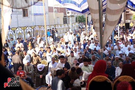 اقبال كثيف لحضور المسابقة