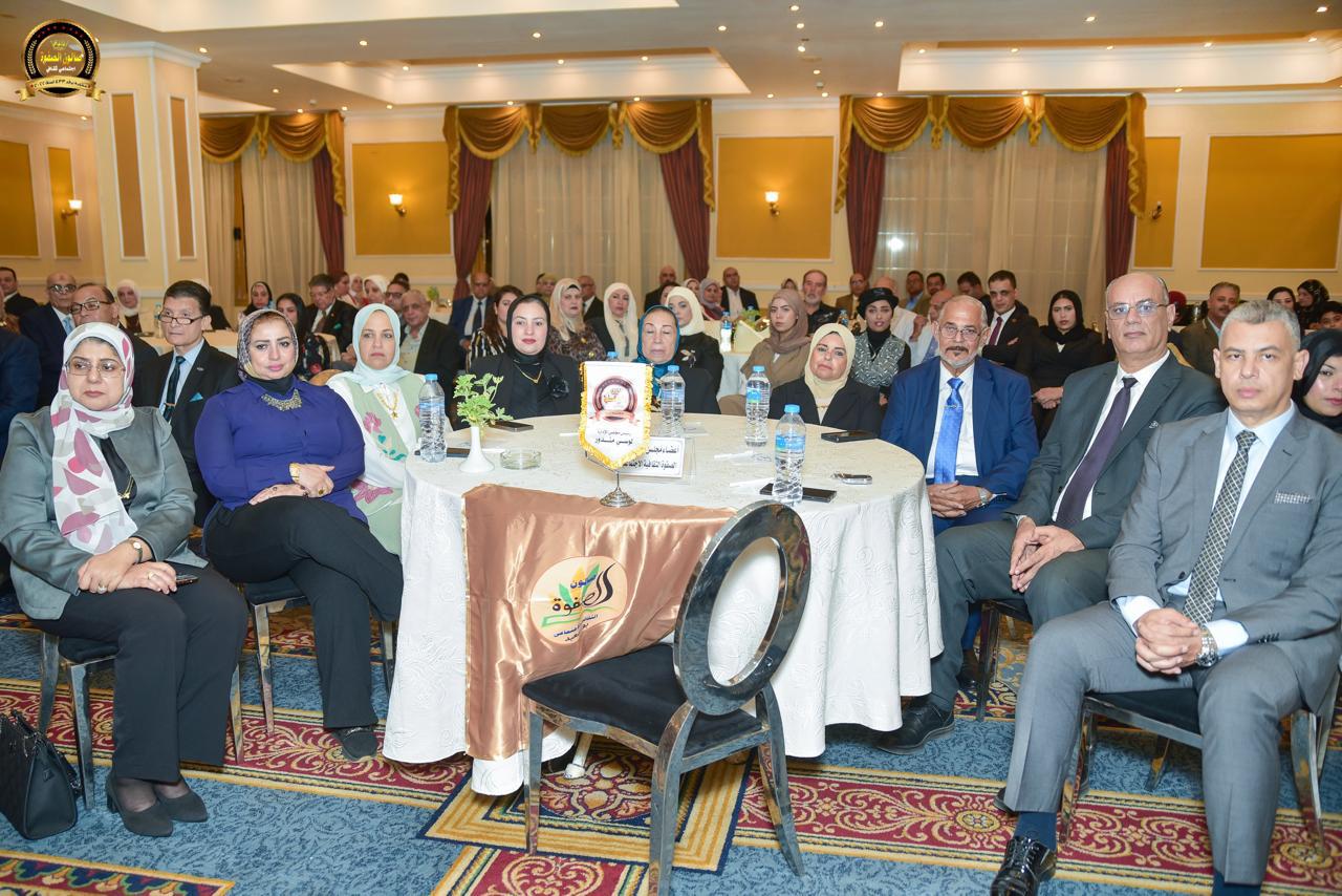 جانب من الندوة (3)