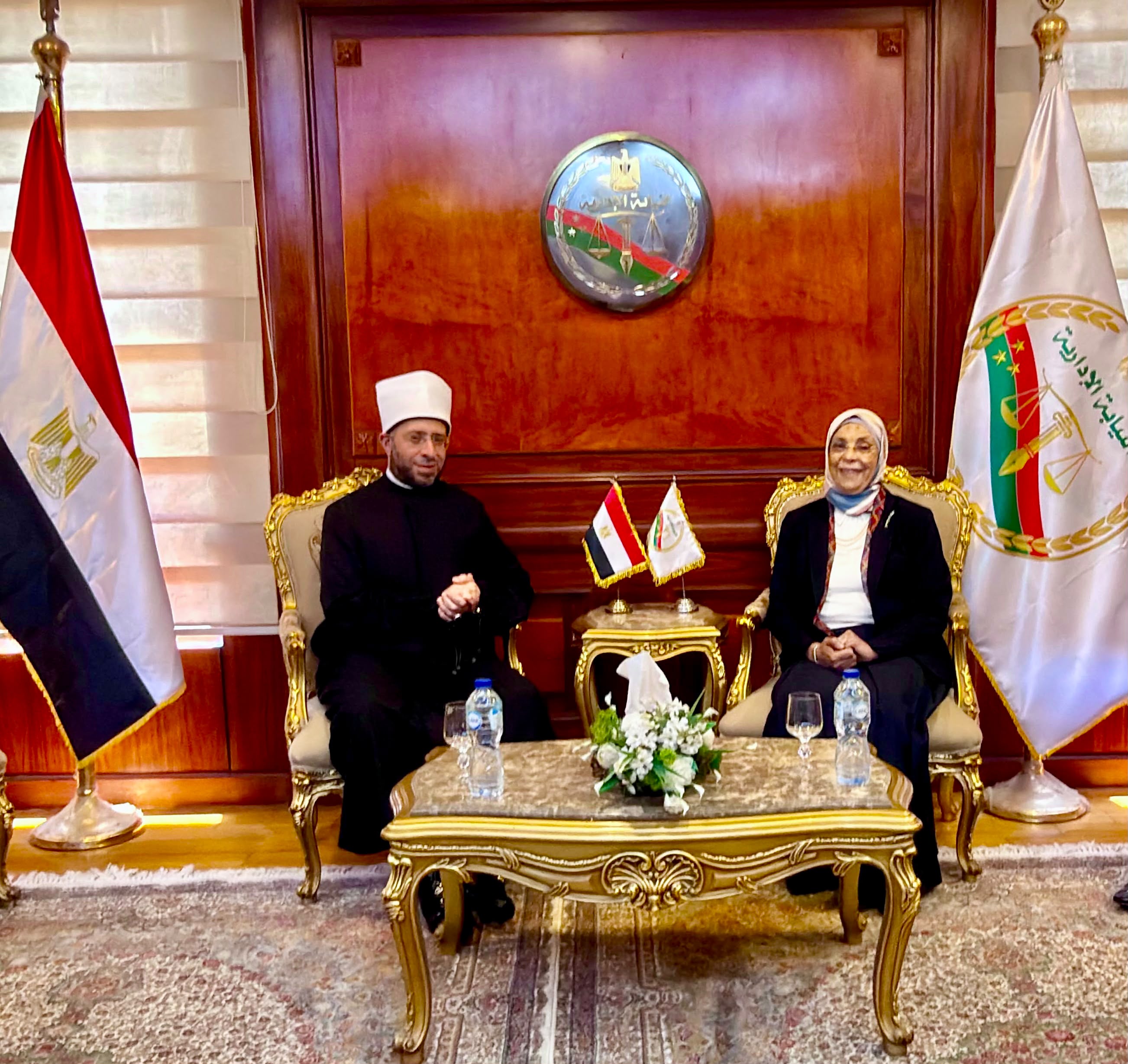 وزير الأوقاف يهنئ رئيسة هيئة النيابة الإدارية (4)