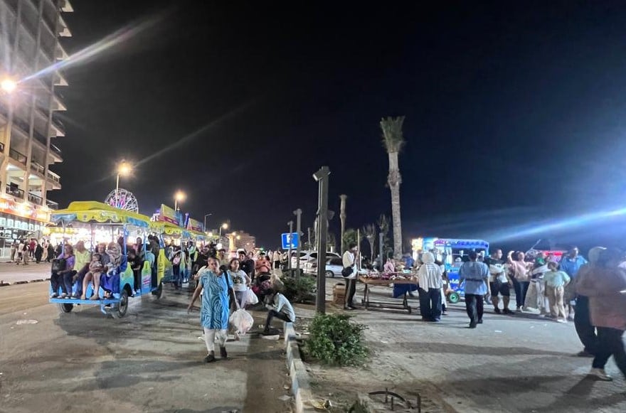أجواء كورنيش مطروح ليلا