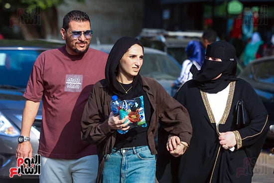 اولياء الامور تساند ابنائها اولياء الامور تساند ابنائها