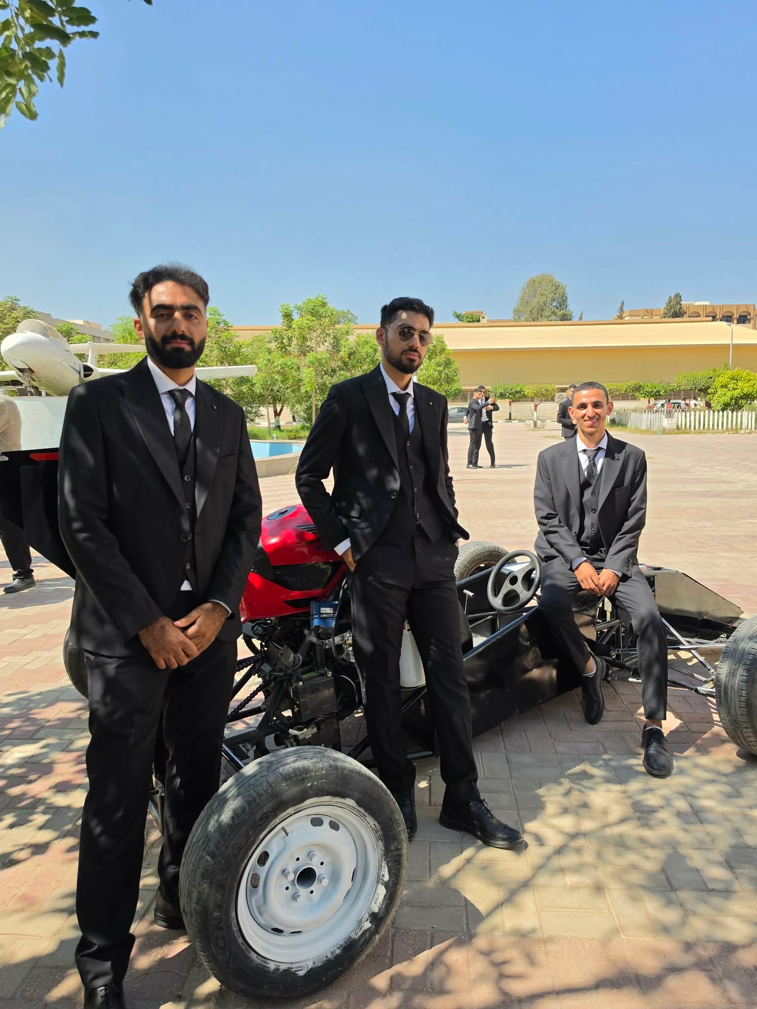السيارة السيارة