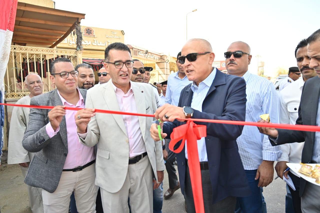 محافظ الأقصر يفتتح سوق اليوم الواحد رقم 53 شرق المدينة