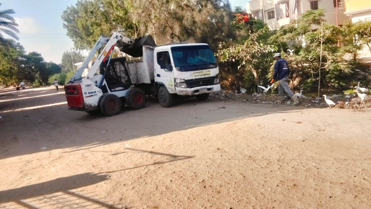 رفع المخلفات من الشوارع