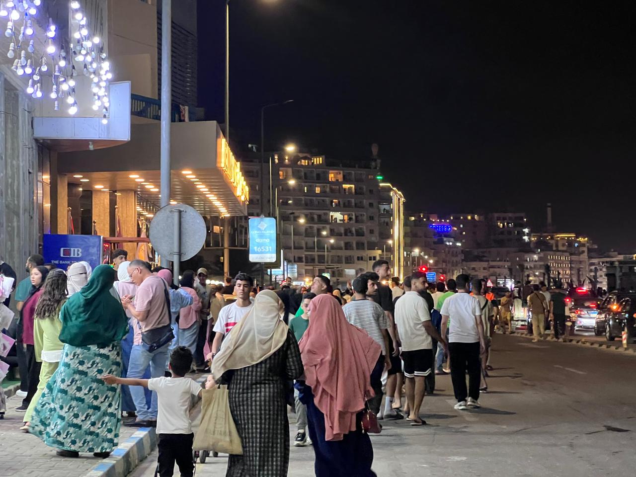 أجواء المصيف على كورنيش مطروح ليلا