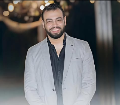 الدكتور أحمد السيد العربي المتوفي بالحادث الدكتور أحمد السيد العربي المتوفي بالحادث