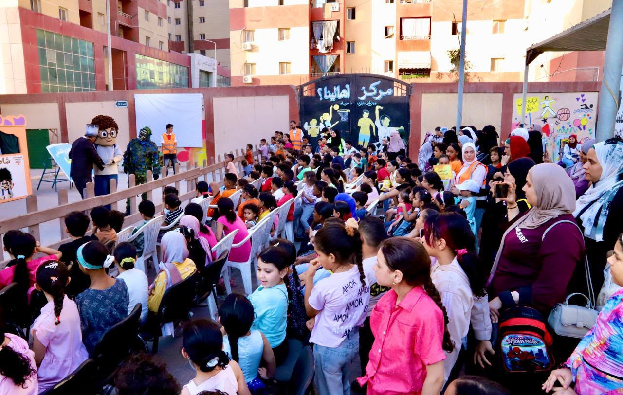 صندوق مكافحة الإدمان ينظم عرض مسرحي لتوعية الأطفال بالمناطق المطورة بأضرار التدخين