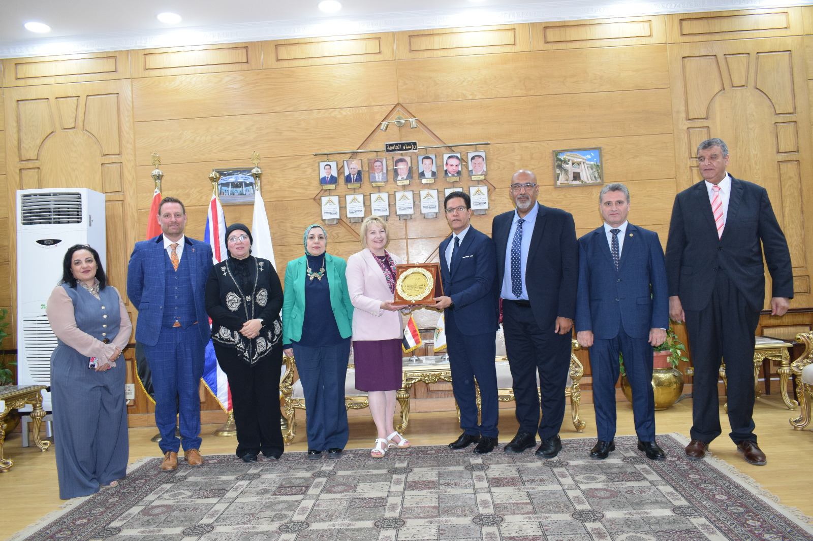 بعد اللقاء