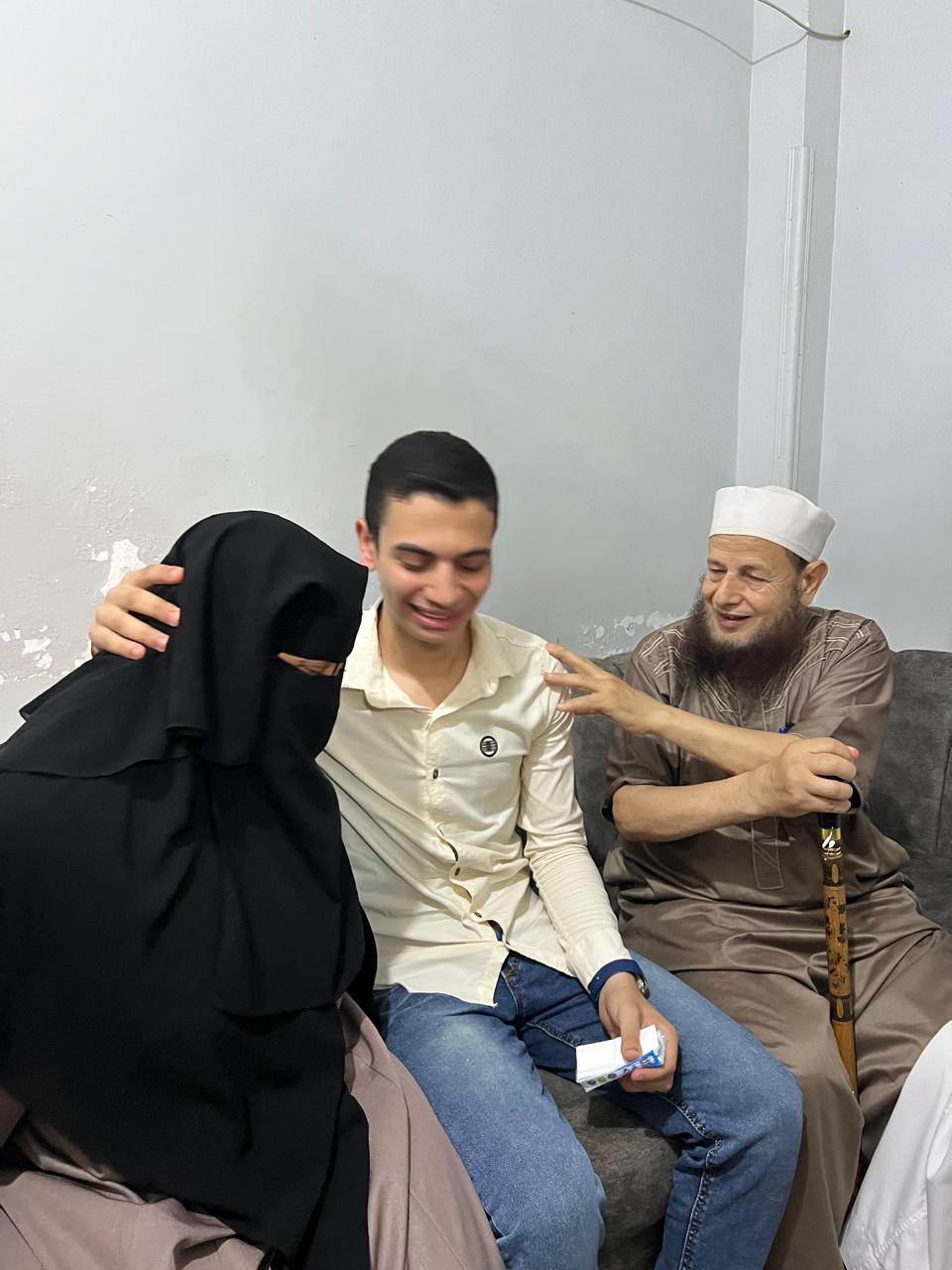 يوسف وجده ووالدته