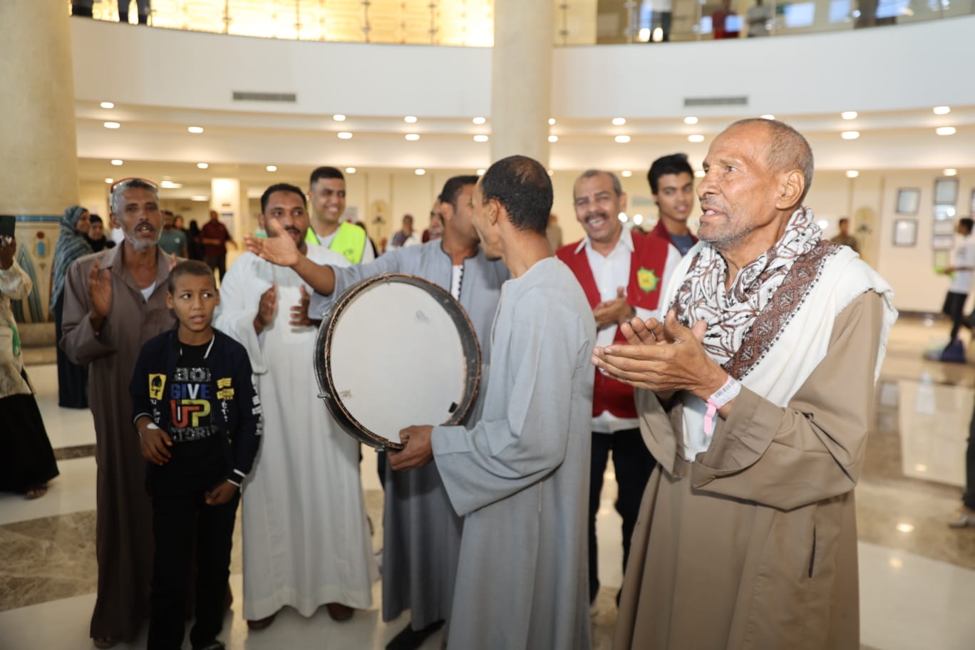 دعم نفسي على مدار الساعة لمرضى السرطان بالمستشفى